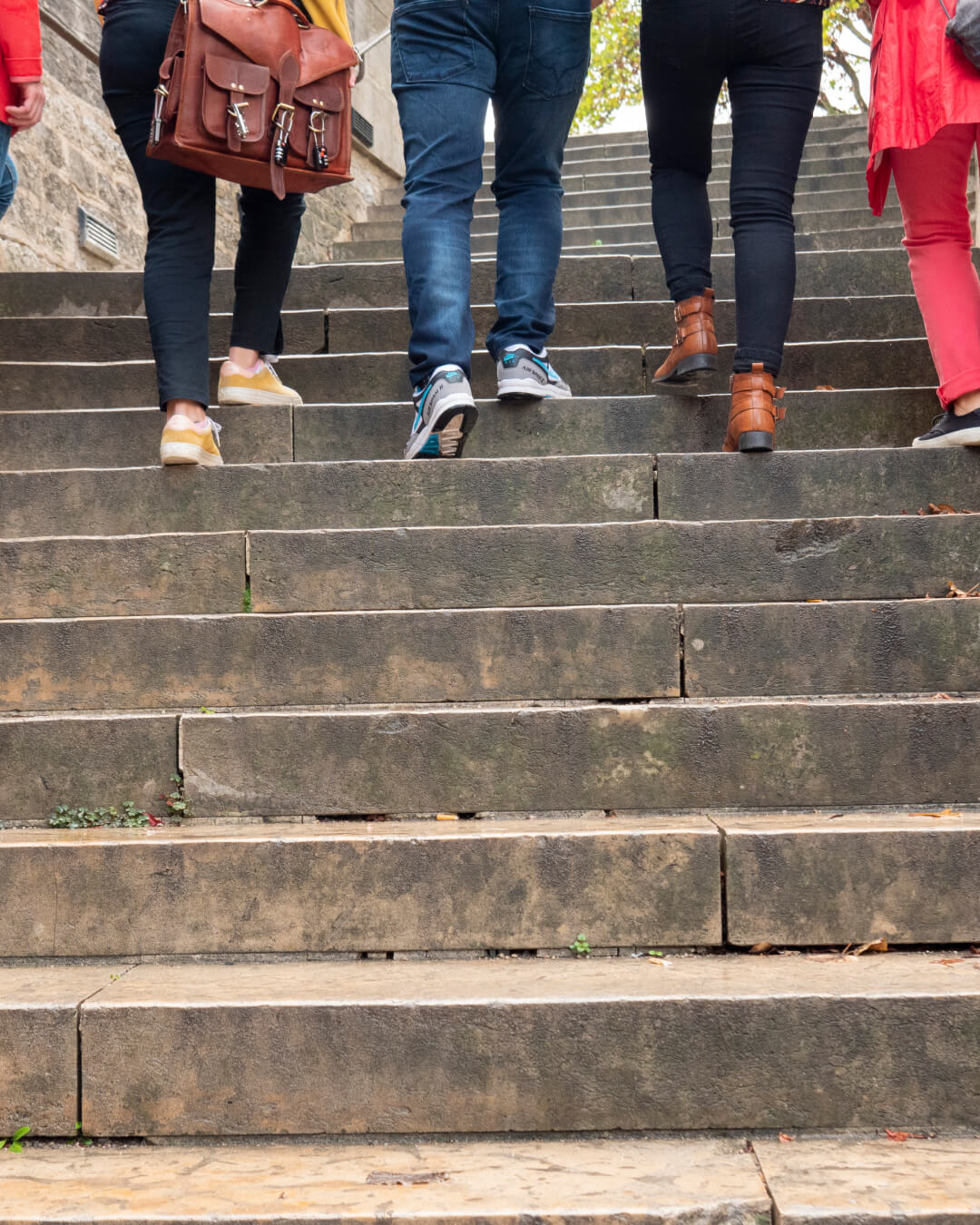 Escalier Saint-Guillaume à Bourges, parcours jeu de piste / chasse au trésor façon escape game, les Mystères de Bourges.